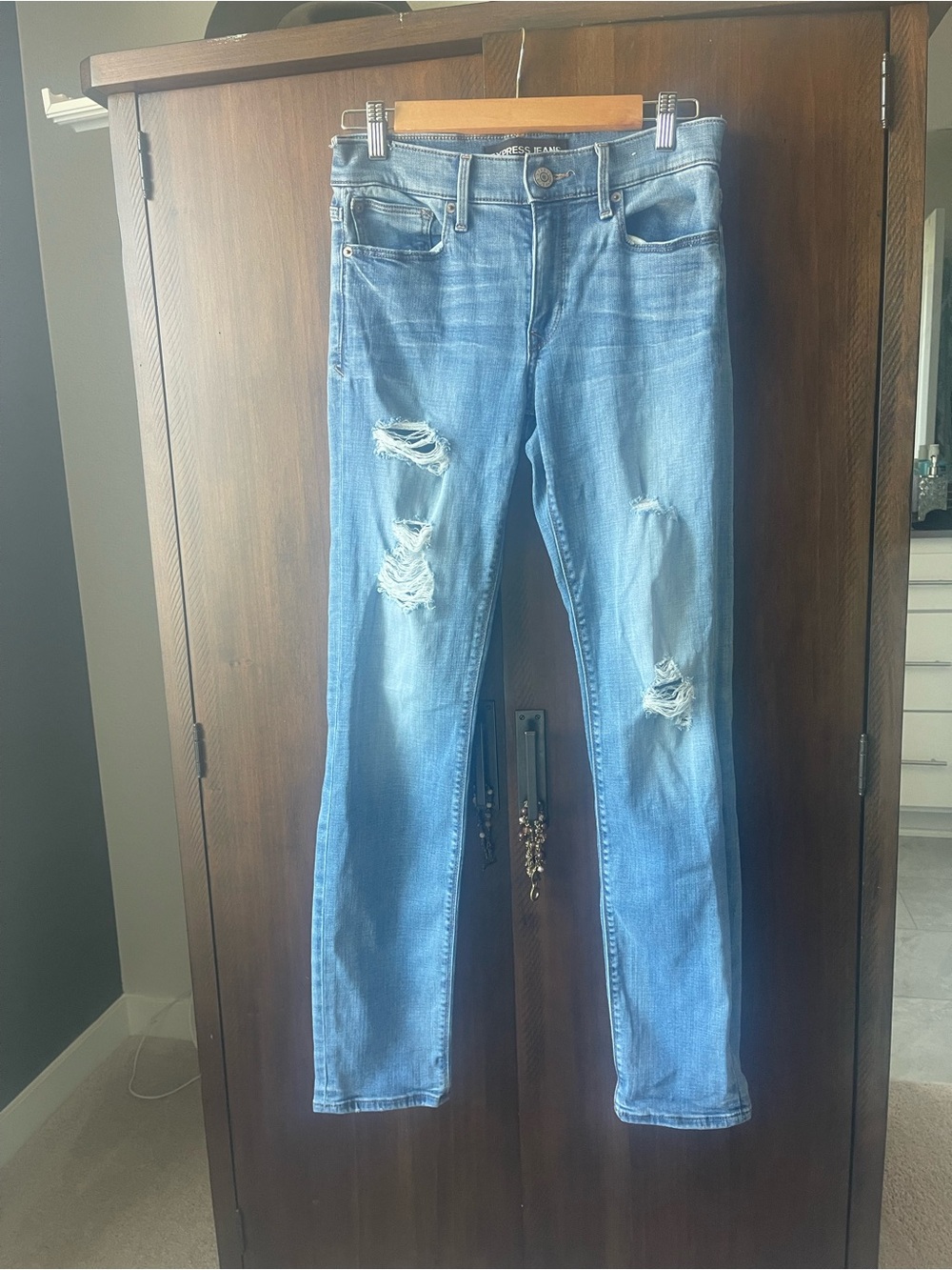 Express Light Blue distressed Denim Jeans size 4R